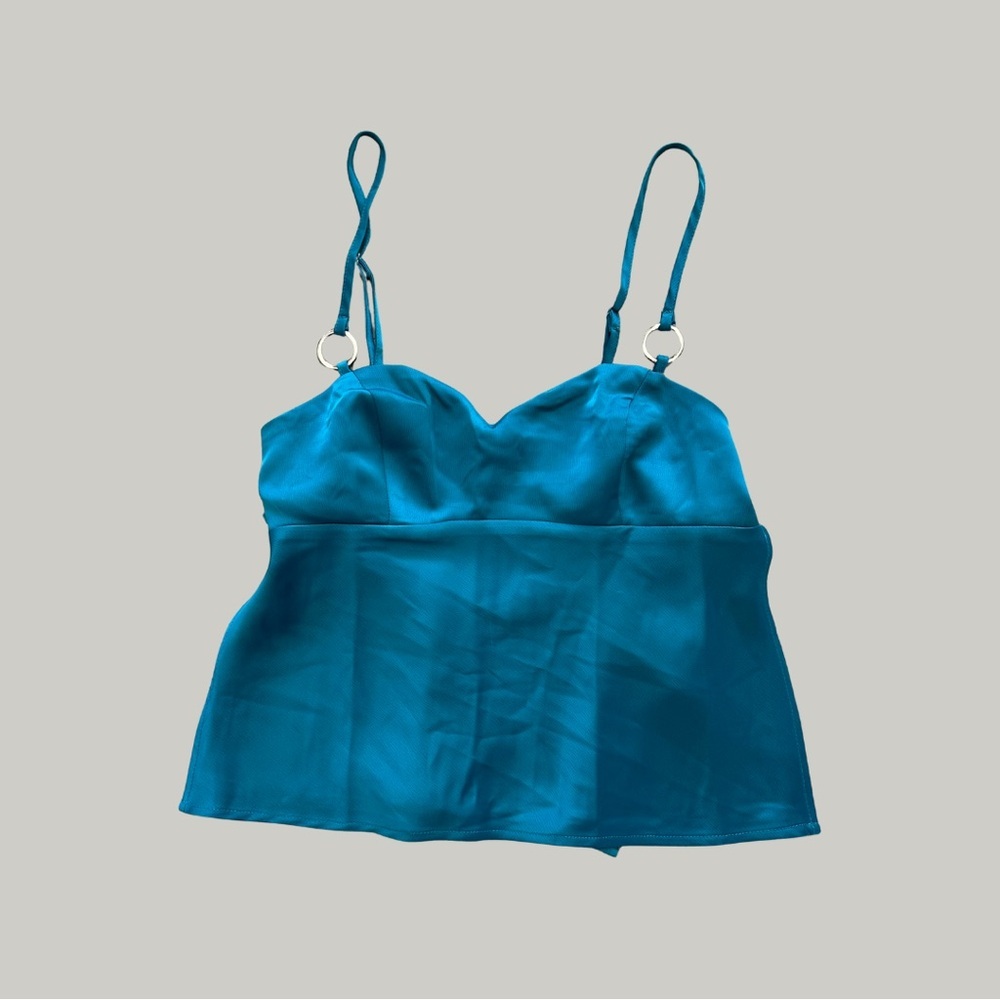 NWT Silence + Noise Frannie Ring Crop Top